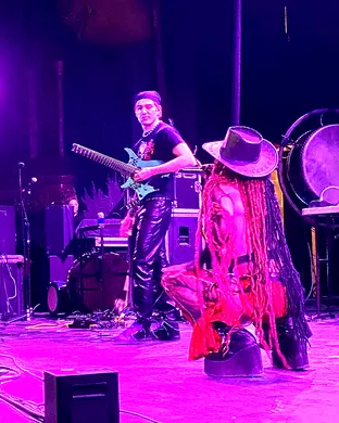 Carnivale De Sensuale: Les Monstres