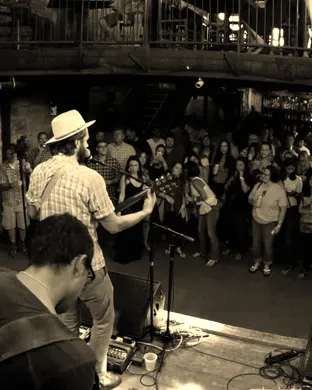 Lord Huron Englewood